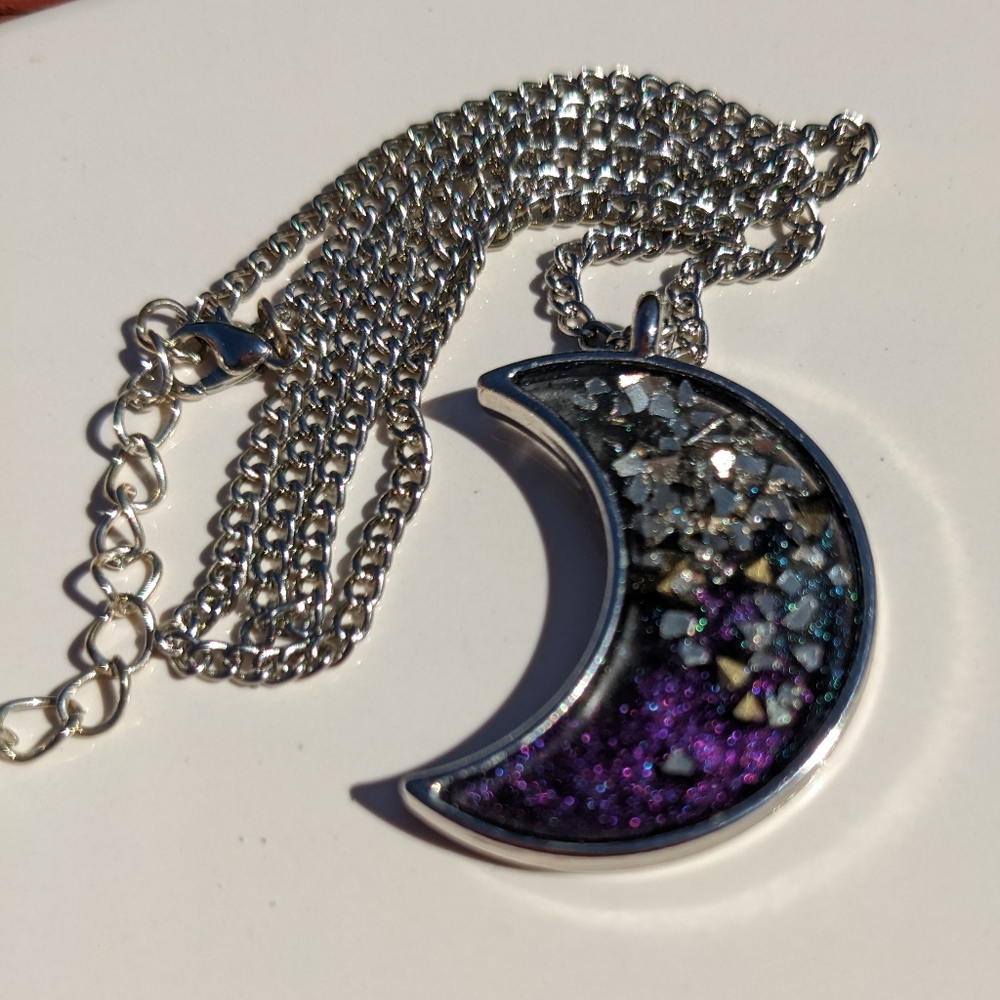 🌙SOLD🌙 Moon Necklace Handmade Sparkly Silver Purple Resin Glitter Crescent - Picture 3 of 5